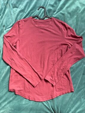 lululemon athletica Long Sleeve Tee in Rose